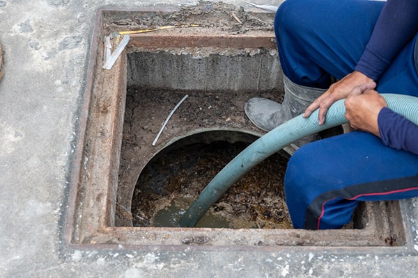 grease trap pumping helps to remove built-up grease and other solids from the trap to prevent blockages and backups in the plumbing system